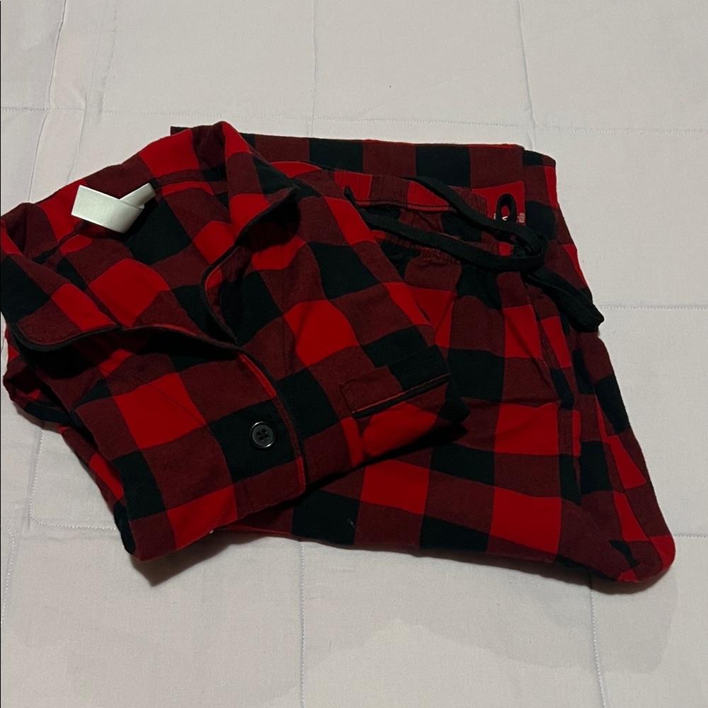 Wondershop Red and Black Checkered Pajama Set